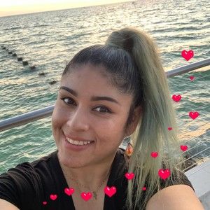 Meet your Posher, Marcela